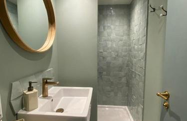 Maison bohème chic de 3 suites face à la cité internationale - Foto 13