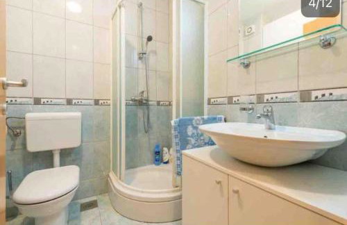Renovated City Center Apart Roberto - Foto 12