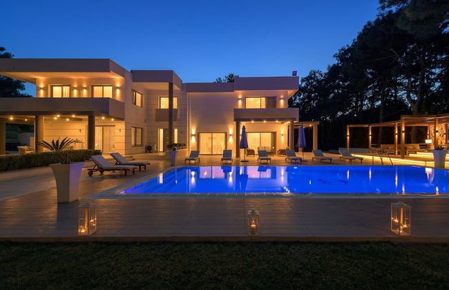 Bella Foresta Villa - Foto 1