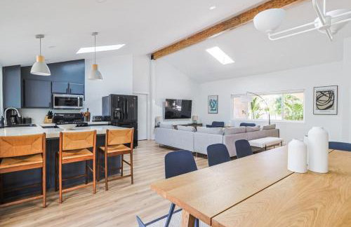 The Pink House - Palm Springs Gem with Private Pool & BBQ - Foto 15