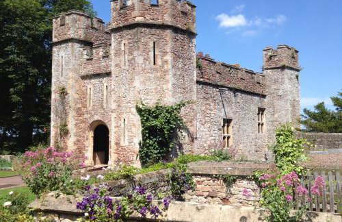 Watchet Cottage - Photo 38