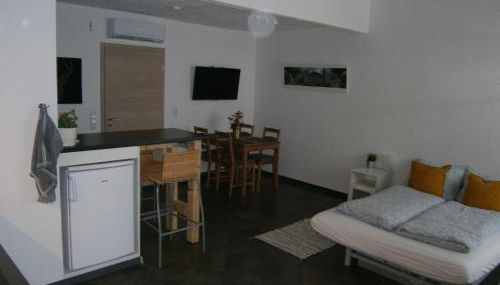 Wohnen im ehemaligen Kaminstudio mit Klimaanlage - Foto 5