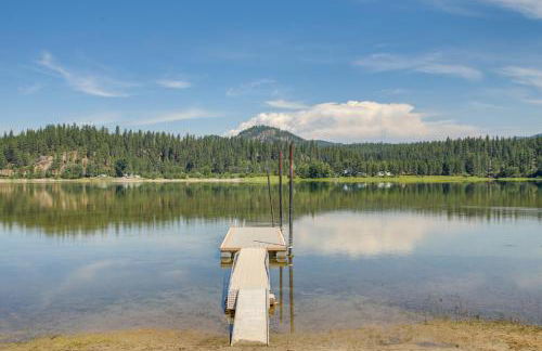 Newport Riverfront Home with Deck and Fire Pit! - Foto 32