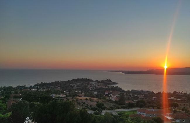 Greg's apartment - Photo 10