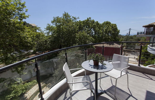 Oasis Exclusive - Photo 60