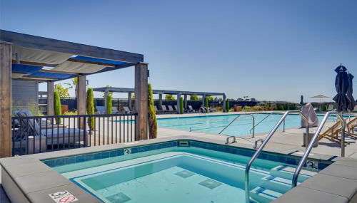 Waterfront Resort Style Villa - 5 min to fastwater - Foto 3