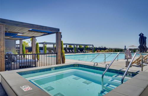 Waterfront Resort Style Villa - 5 min to fastwater - Foto 3