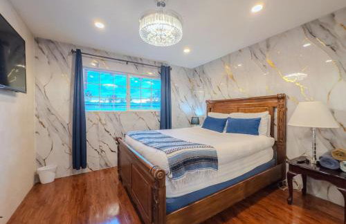 Trendy lux house near strip* Pool *hottub-Kirkland - Foto 15