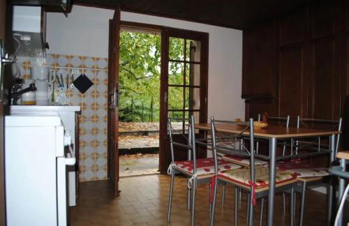 Maison chaleureuse en Pays-de-Belvès avec terrasse et jardin - Foto 9