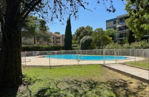 Cosy T3 - Jardin - Parking - Piscine - Maconciergerie34 - Foto 43
