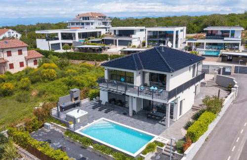 Villa Niko with heated pool, sauna and jacuzzi - Photo 61