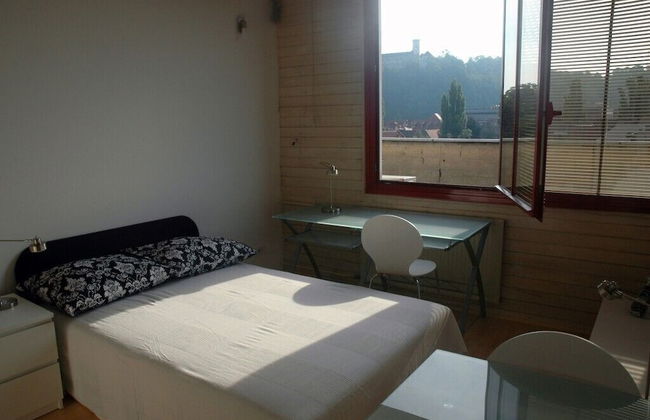 AI Apartments - Photo 10