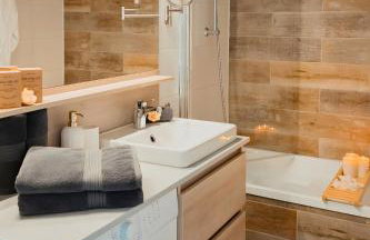 Sable & Pampas - Meublé de Tourisme 5 étoiles - Vue Panoramique & Terrasse - Climatisation - Plage à 200m - Foto 28