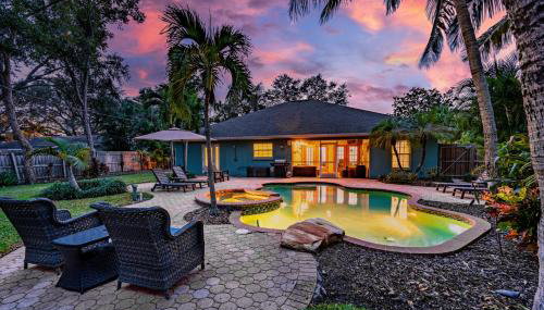 Nautical Escape! Private pool home with a tropical backyard oasis! - Foto 2