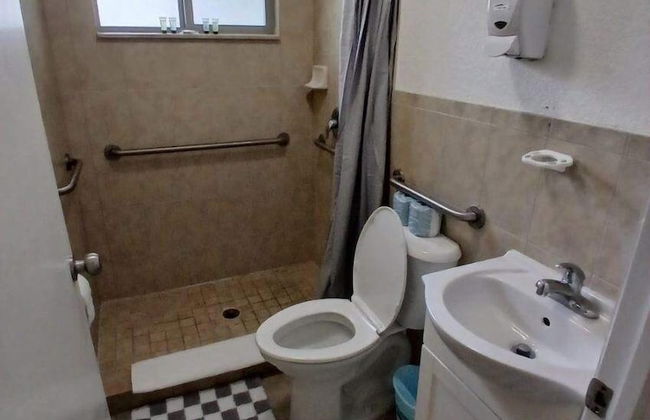 4BR 2BA Near Beach Perfect For Familes - Foto 24