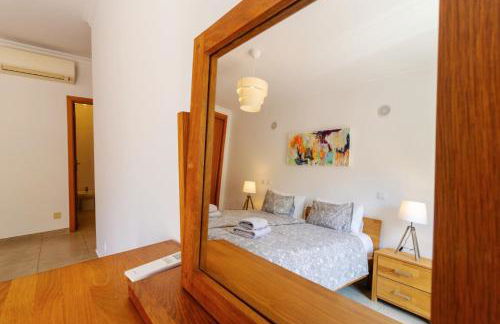 George's Quinta das Palmeiras, a 2 bedroom apartment in luxury complex, walking distance to town - Foto 34