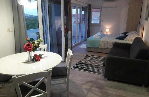 Ana Marija - Foto 12