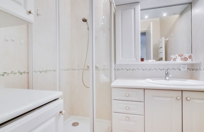 Reine Astrid - Foto 17