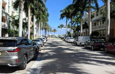 Luxurious, family-friendly 3BR condo on the water - Foto 22