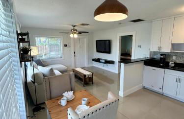 2 min walk to beach with free parking at Lauderdale 17-1 - Foto 4