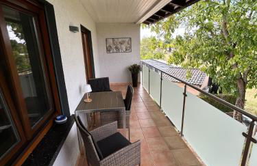 Stilvolle Wohnung im Zweifamilienhaus mit Feldrandlage und zentraler Lage - Foto 11