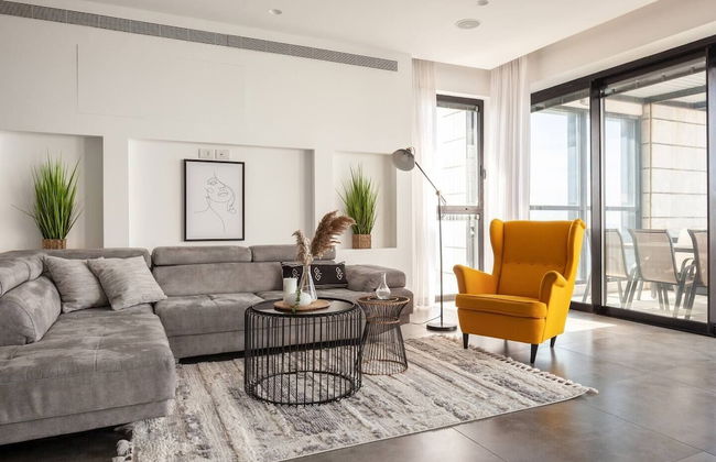 Luxury Penthouse on High Floor with Hot Tub - Foto 15