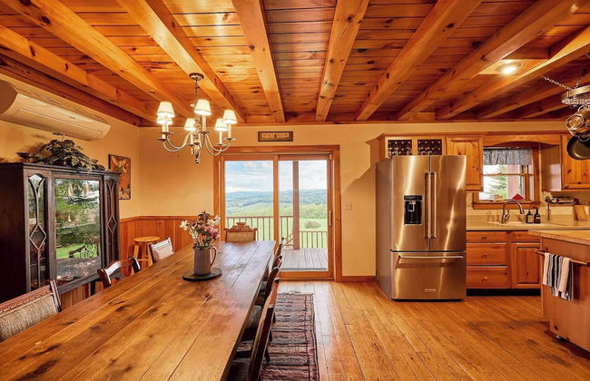 Mountain House & Cottage at Seminary Hill by Avantstay - Photo 15