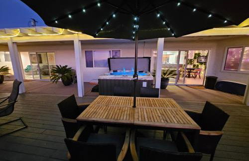 La Jolla Gem with Ocean View - 11 Beds, Hot Tub, Karaoke & Game Den - Foto 67