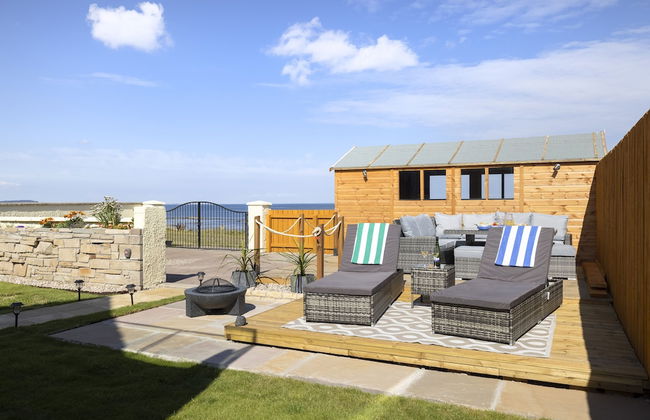 JOIVY Aurora House - 4 Bed With Hot Tub And Sea View - Foto 45