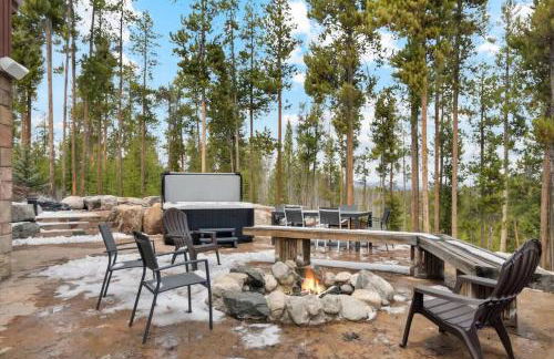 Luxe & Leisure in Fairways- An Oasis in the Woods - Foto 6