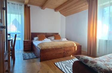 Mala Chatka - Photo 22