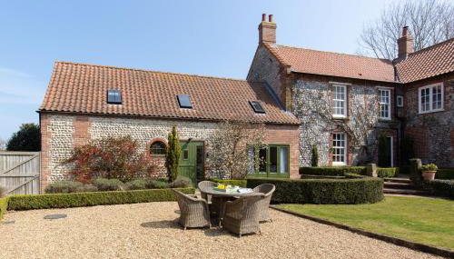 Riding Stable, Rookery Farm - Photo 2