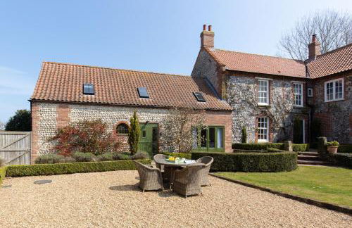 Riding Stable, Rookery Farm - Photo 1
