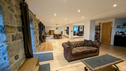 Grande ferme de 250m2 rénovée au charme rustique - Foto 3