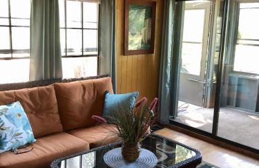 Woodsy and Private- Rustic Cabin - Foto 23