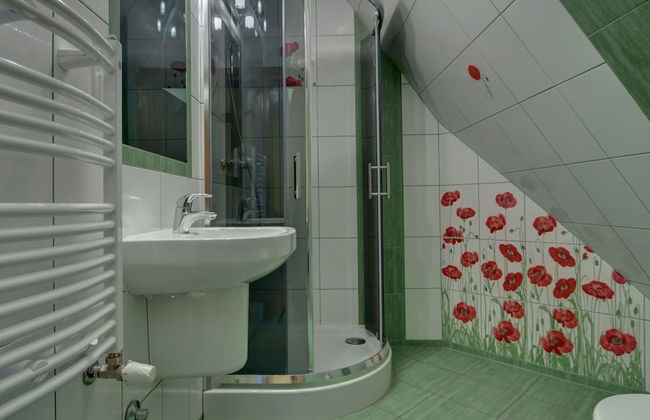 Willa Serafin - Photo 53