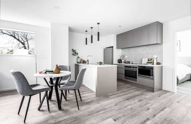 Sunrise Garden Suites - Photo 28