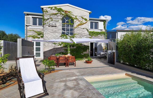 Deluxe Villa in Šibenik near Lake - Photo 37