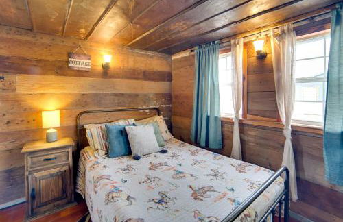 Couples Getaway with Ranch Views - Near Lavon Lake! - Foto 11