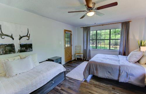 Lakefront Emerald Point wfirepit & kayaks - Foto 16