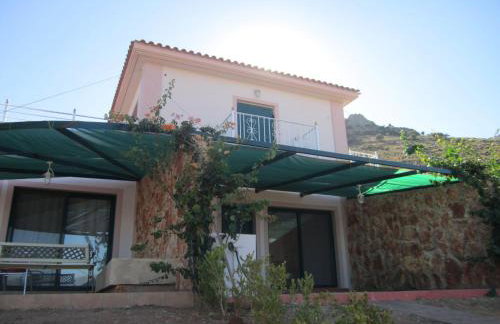 Santa Xenia - Photo 2