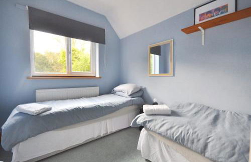 Spacious Cotswolds House Garden with Hot Tub - Foto 21