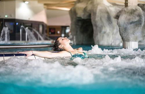 Entire Chalet Salamo 11 plus 1 Les Arcs Paradiski Jacuzzi - Photo 75