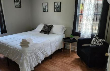 Hangout by firepit near USC with PET - Foto 17