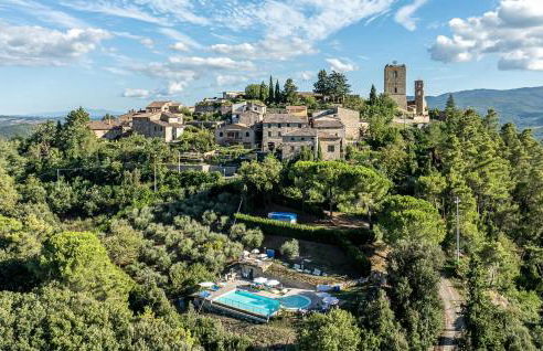 Amazing Apartment In Montecastelli Pisano With Wifi - Foto 1