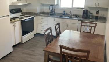 410 e 45th ave unit 4 - Photo 4, stove, dishwasher, toaster