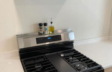 Totally renovated large family getaway! King bed - Foto 17