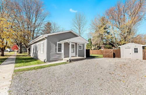 New! Warm & Cozy 3BR w/ Hot Tub, Firepit & BBQ! - Foto 4