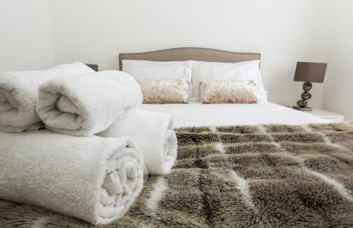 Orion Marina Sea View - Parking - by Brighton Holiday Lets - Foto 16