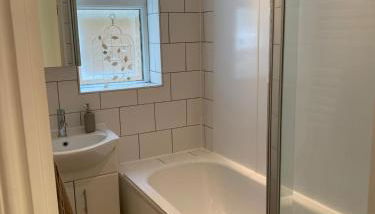 Garden flat-nice natural light - Photo 5